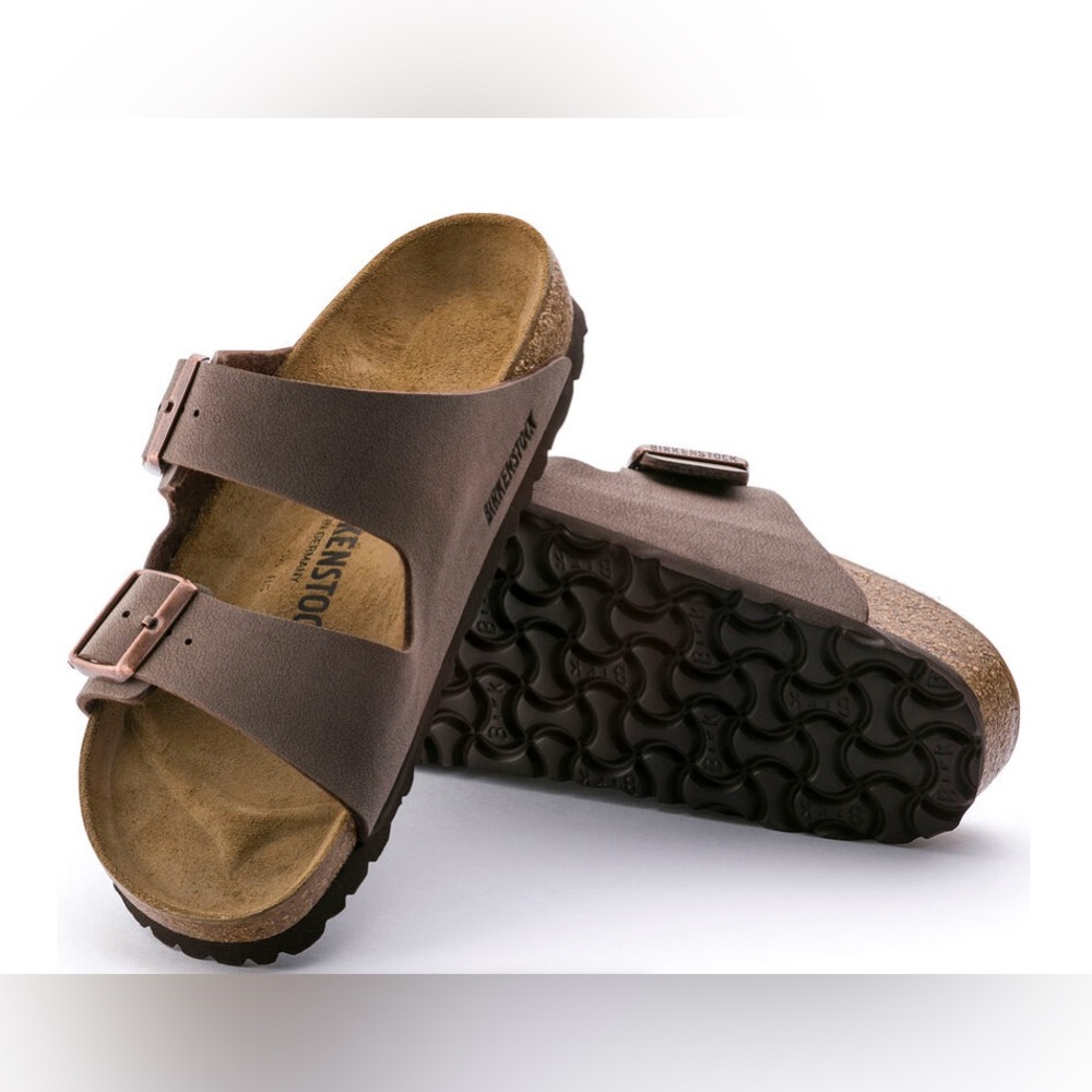 Arizona Birkenstock in Mocha! Never worn!